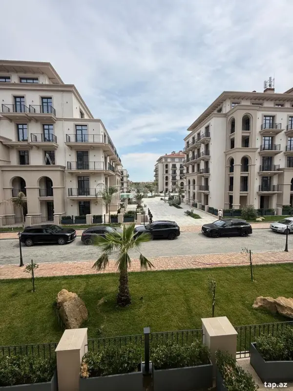 Satılır 2 otaqlı yeni tikili 74.5 m²