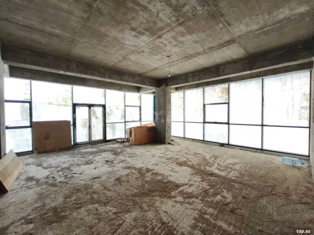 Satılır 3 otaqlı yeni tikili 177 m²