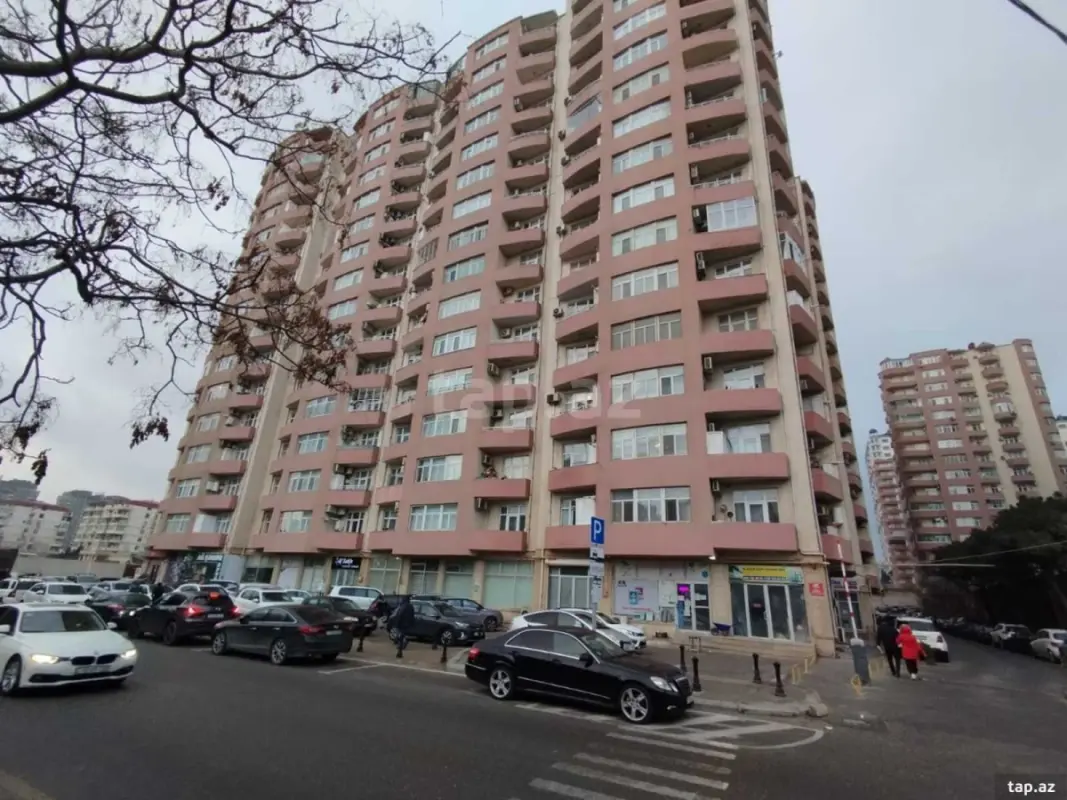 Satılır 2 otaqlı yeni tikili 100 m²