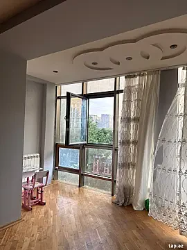 Kirayə verilir 3 otaqlı mənzil 100 m² — Bakı 3 otaq 100.00 m²