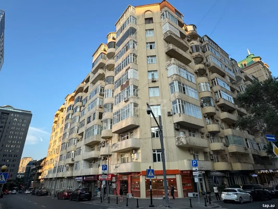 Kirayə verilir 2 otaqlı yeni tikili 110 m²