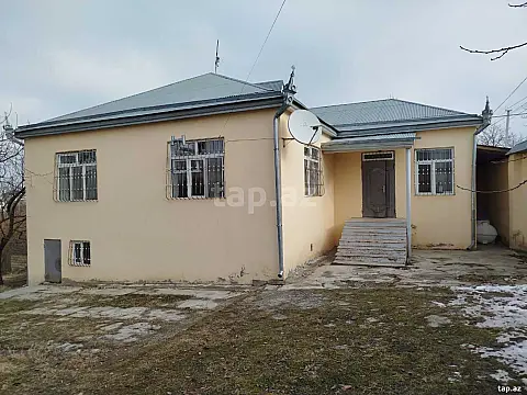 Satılır 4 otaqlı həyət evi 120 m² — Quba 4 otaq 120.00 m²