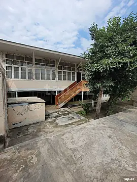 Satılır 8 otaqlı həyət evi 150 m² — Gəncə 8 otaq 150.00 m²
