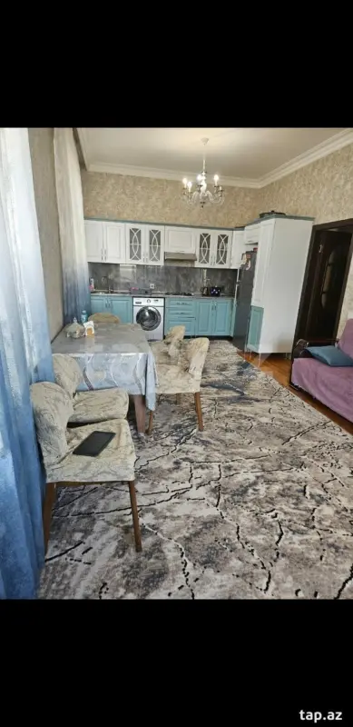 Kirayə verilir 5 otaqlı yeni tikili 200 m²