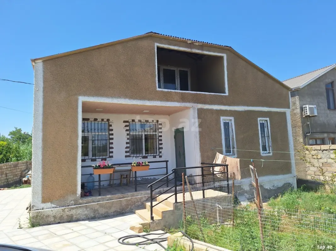 Satılır 3 otaqlı həyət evi 120 m²
