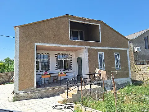 Satılır 3 otaqlı həyət evi 120 m² — Sumqayıt 3 otaq 120.00 m²