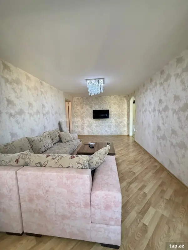 Kirayə verilir 2 otaqlı mənzil 55 m²