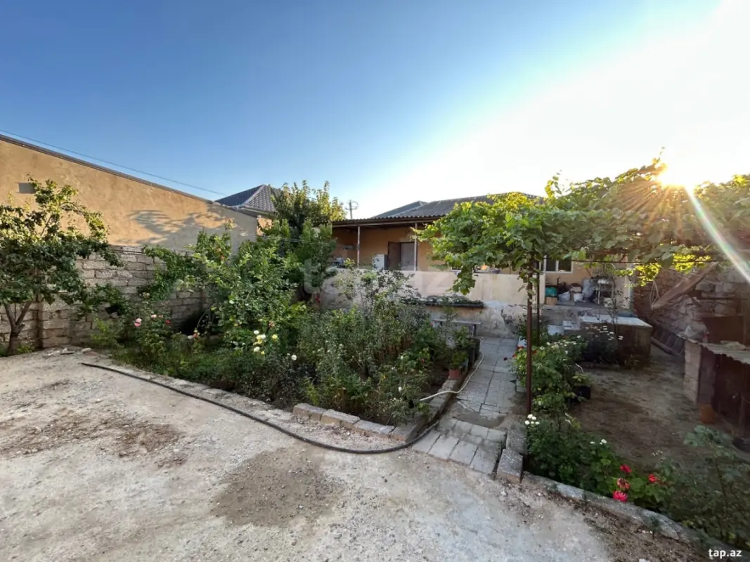 Satılır 3 otaqlı həyət evi 110 m²