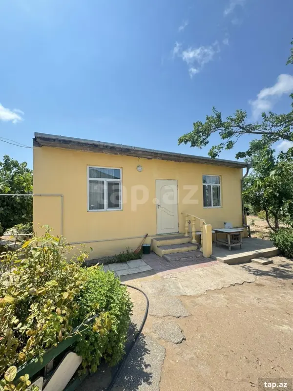 Satılır 3 otaqlı həyət evi 80 m²