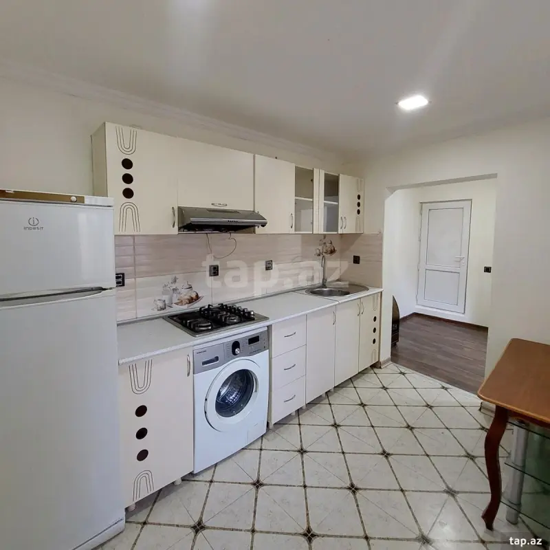 Satılır 2 otaqlı həyət evi 60 m²