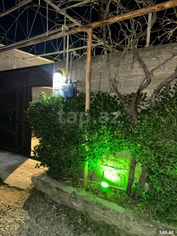 Satılır 4 otaqlı həyət evi 135 m²