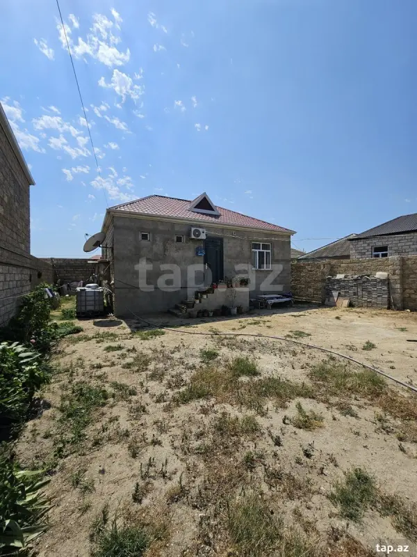 Satılır 3 otaqlı həyət evi 100 m²