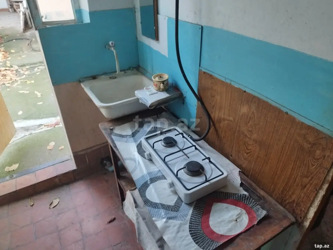 Kirayə verilir 1 otaqlı həyət evi 18 m²
