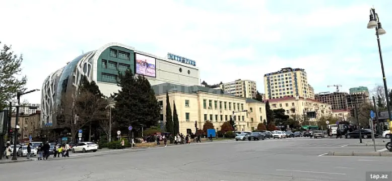 Kirayə verilir 3 otaqlı mənzil 70 m² — Bakı, Nərimanov 3 otaq 70.00 m²