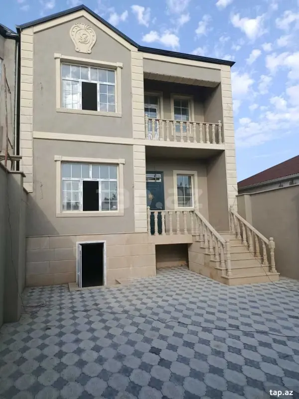 Satılır 4 otaqlı həyət evi 150 m²