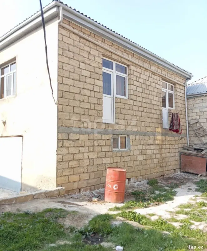 Satılır 3 otaqlı həyət evi 90 m²