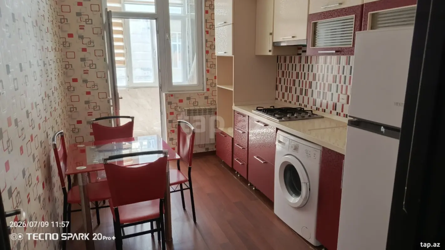 Kirayə verilir 2 otaqlı yeni tikili 72 m²