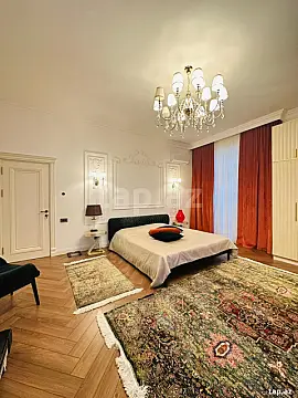 Satılır 3 otaqlı yeni tikili 165 m² — Bakı 3 otaq 165.00 m²