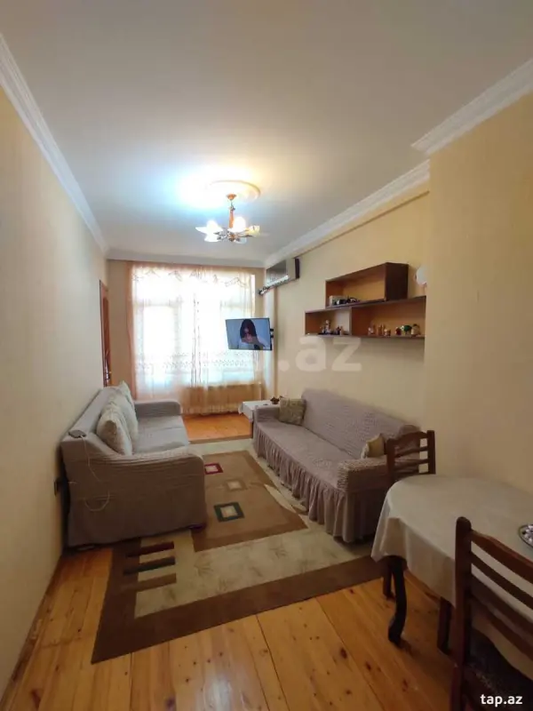 Kirayə verilir 2 otaqlı yeni tikili 80 m²