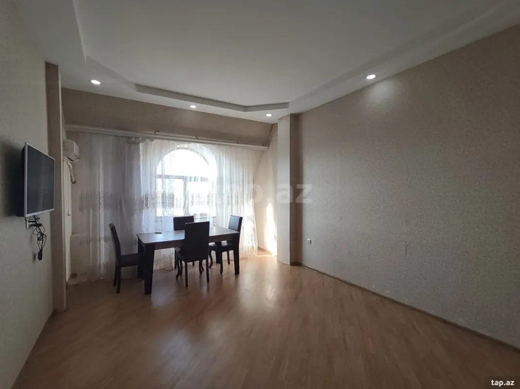 Kirayə verilir 2 otaqlı yeni tikili 95 m²