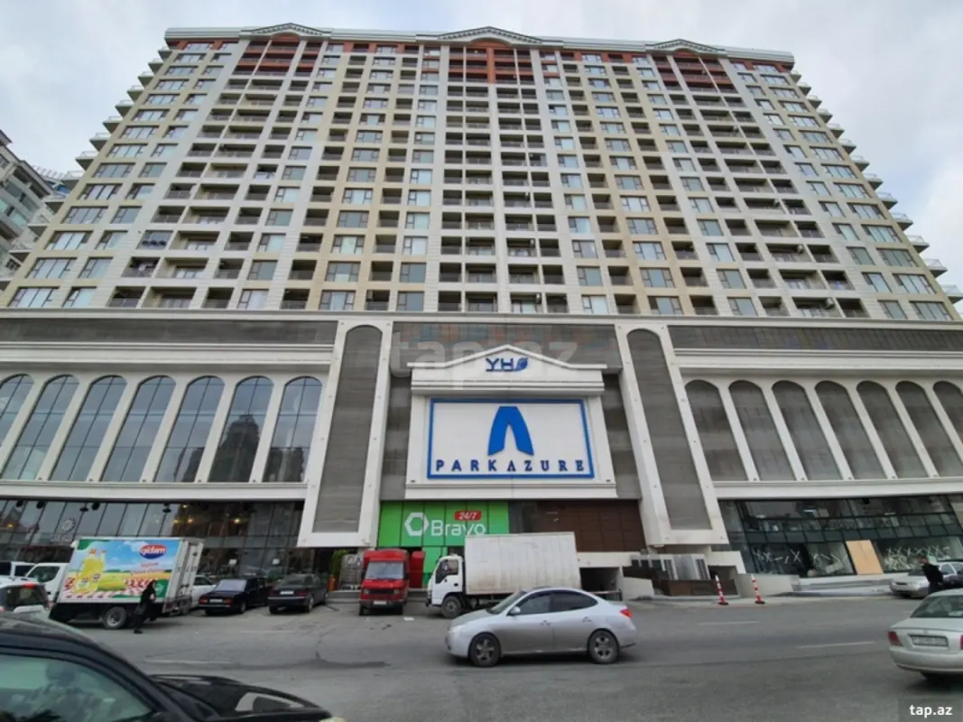 Kirayə verilir 3 otaqlı yeni tikili 155 m²