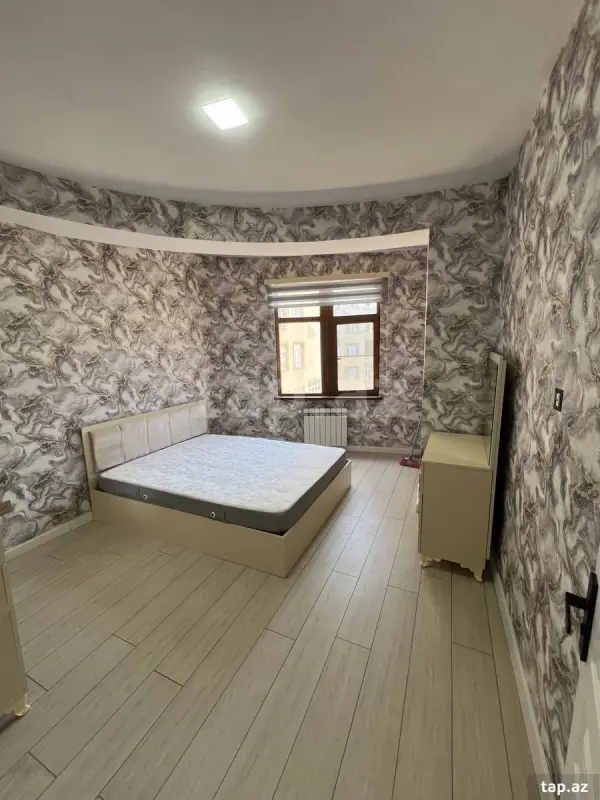Kirayə verilir 2 otaqlı yeni tikili 82 m²