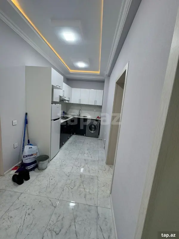 Kirayə verilir 2 otaqlı yeni tikili 65 m²