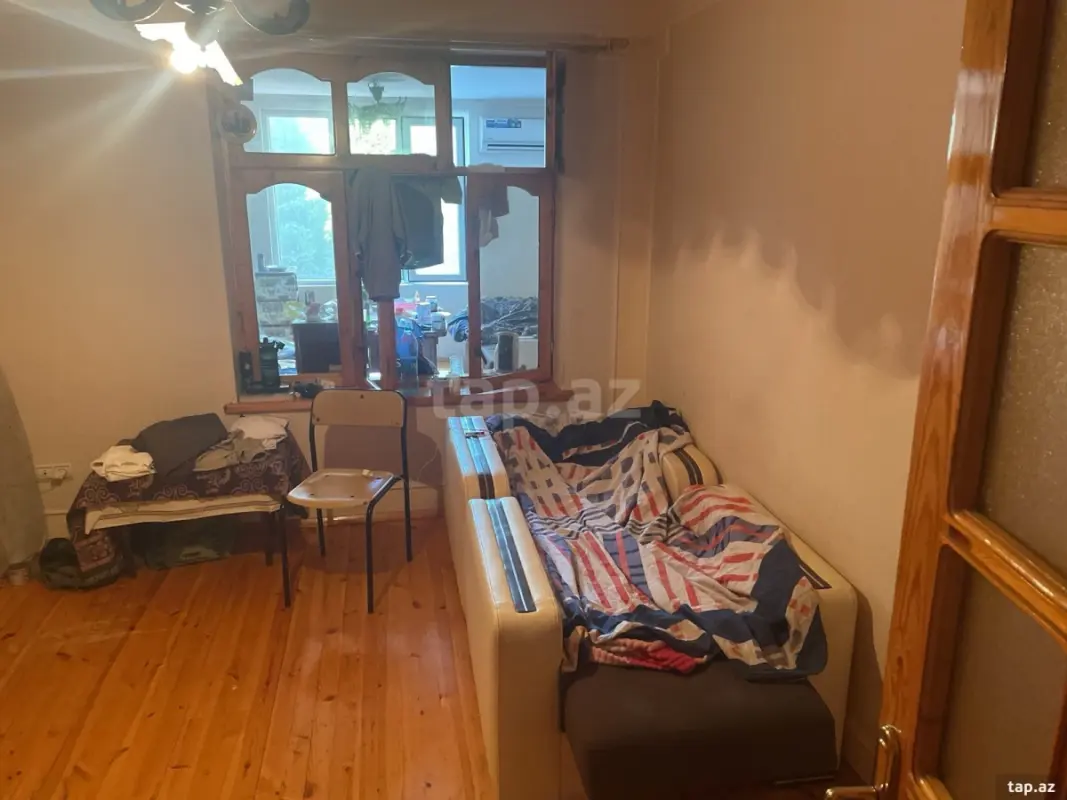 Kirayə verilir 3 otaqlı mənzil 130 m²