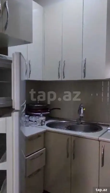 Kirayə verilir 2 otaqlı yeni tikili 55 m²