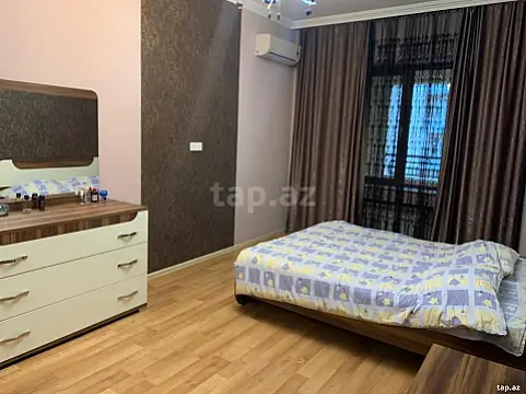 Kirayə verilir 3 otaqlı yeni tikili 130 m² — Bakı 3 otaq 130.00 m²