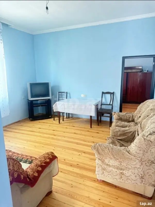 Kirayə verilir 2 otaqlı həyət evi 90 m²