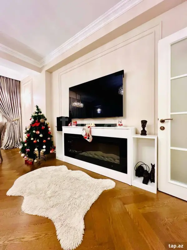Satılır 4 otaqlı yeni tikili 140 m²