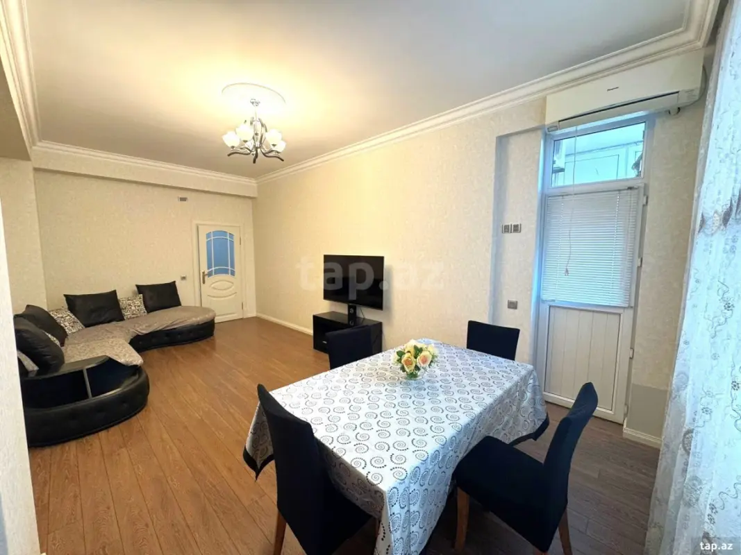 Kirayə verilir 3 otaqlı yeni tikili 140 m²