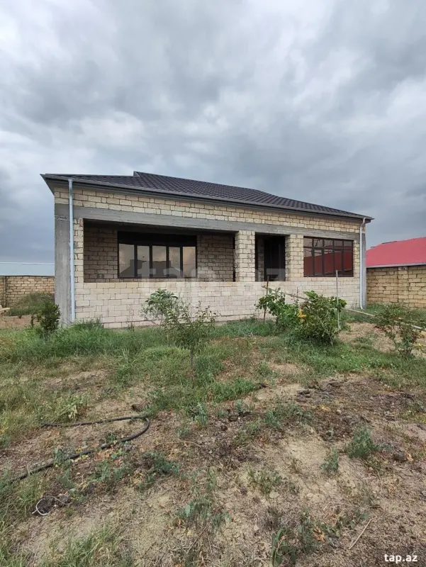 Satılır 4 otaqlı həyət evi 190 m²