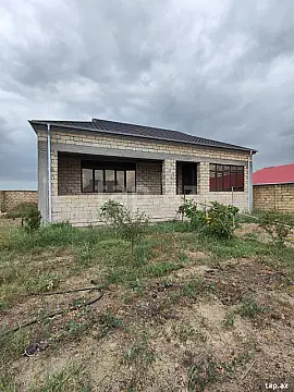 Satılır 4 otaqlı həyət evi 190 m² — Şirvan 4 otaq 190.00 m²