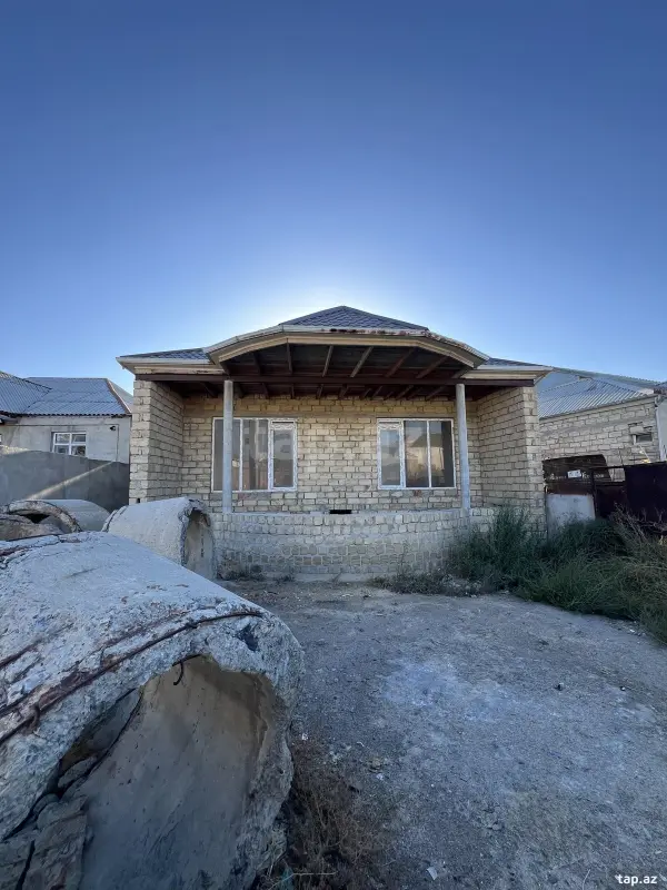 Satılır 4 otaqlı həyət evi 160 m²
