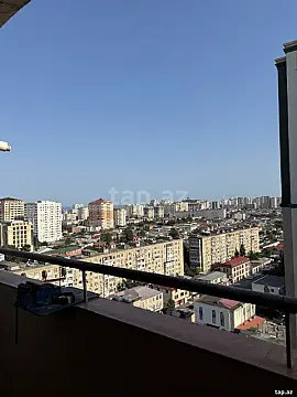 Kirayə verilir 3 otaqlı yeni tikili 130 m² — Bakı 3 otaq 130.00 m²