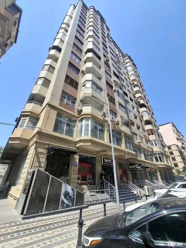 Kirayə verilir 3 otaqlı yeni tikili 112 m²
