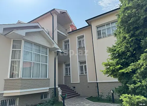 Satılır 8 otaqlı həyət evi 600 m² — Bakı 8 otaq 600.00 m²
