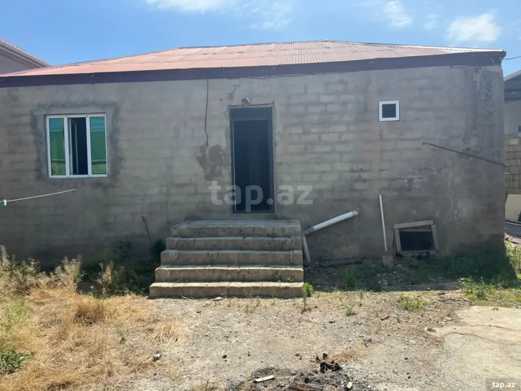 Satılır 3 otaqlı həyət evi 100 m²
