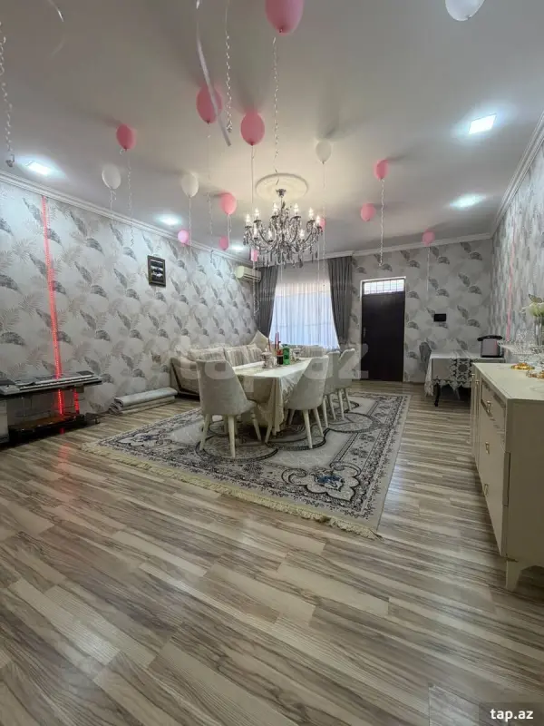 Satılır 7 otaqlı həyət evi 220 m²