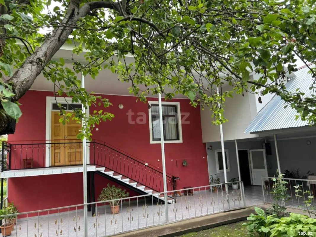 Kirayə verilir 4 otaqlı həyət evi 160 m²