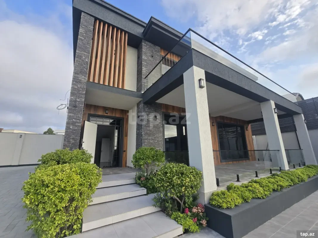 Satılır 5 otaqlı həyət evi 400 m²