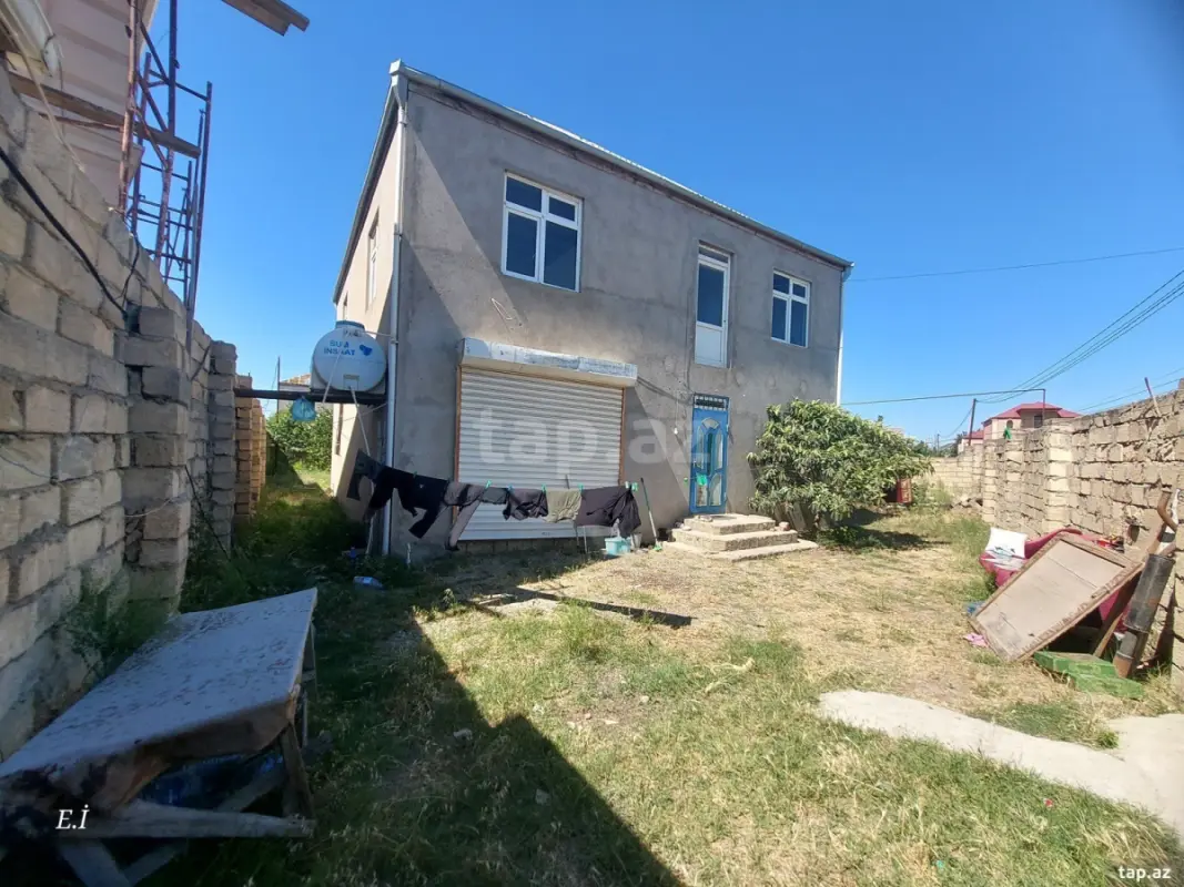 Satılır 5 otaqlı həyət evi 120 m²