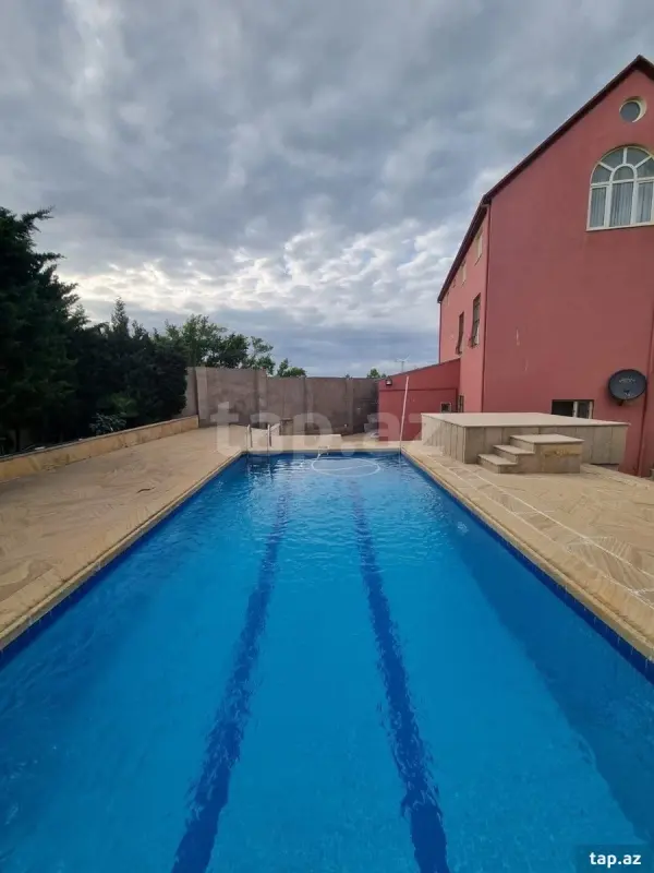Kirayə verilir 5 otaqlı həyət evi 200 m²