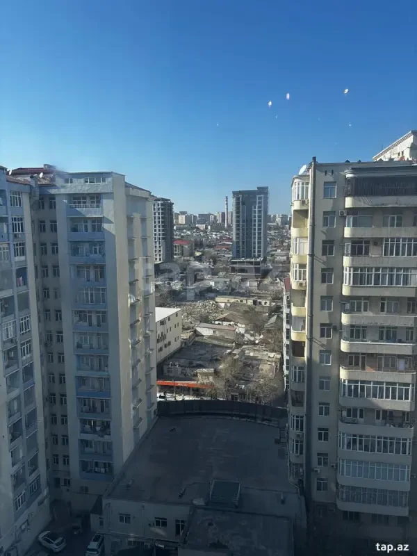Satılır 3 otaqlı yeni tikili 137 m²