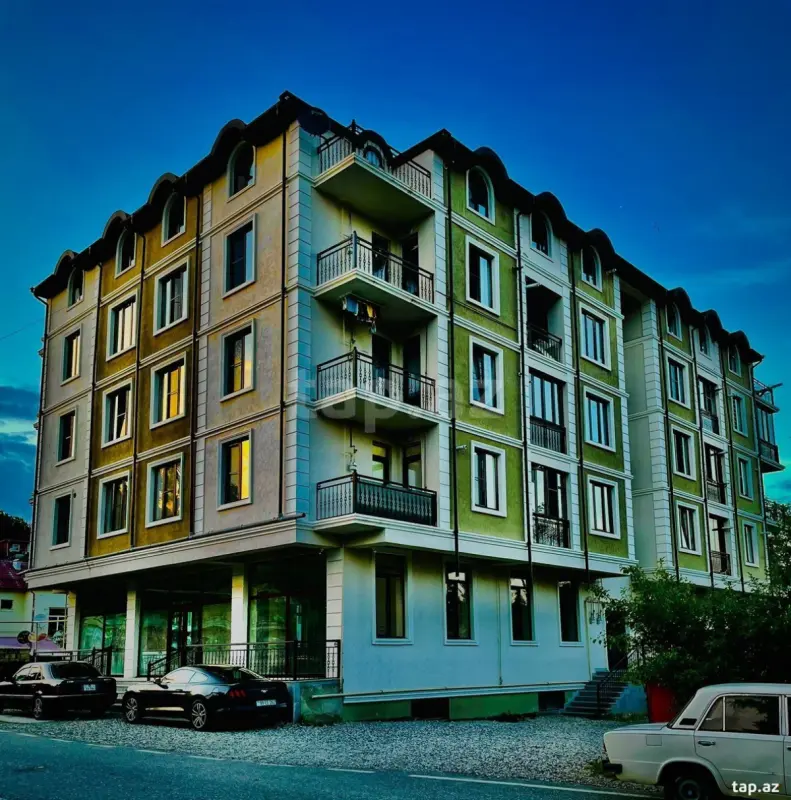Kirayə verilir 2 otaqlı yeni tikili 50 m²