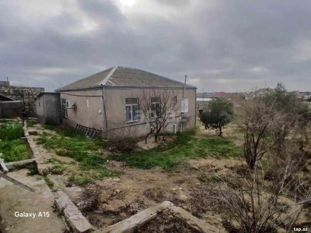Satılır 5 otaqlı həyət evi 120 m²