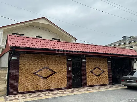 Kirayə verilir 3 otaqlı həyət evi 3 m² — Quba 3 otaq 3.00 m²