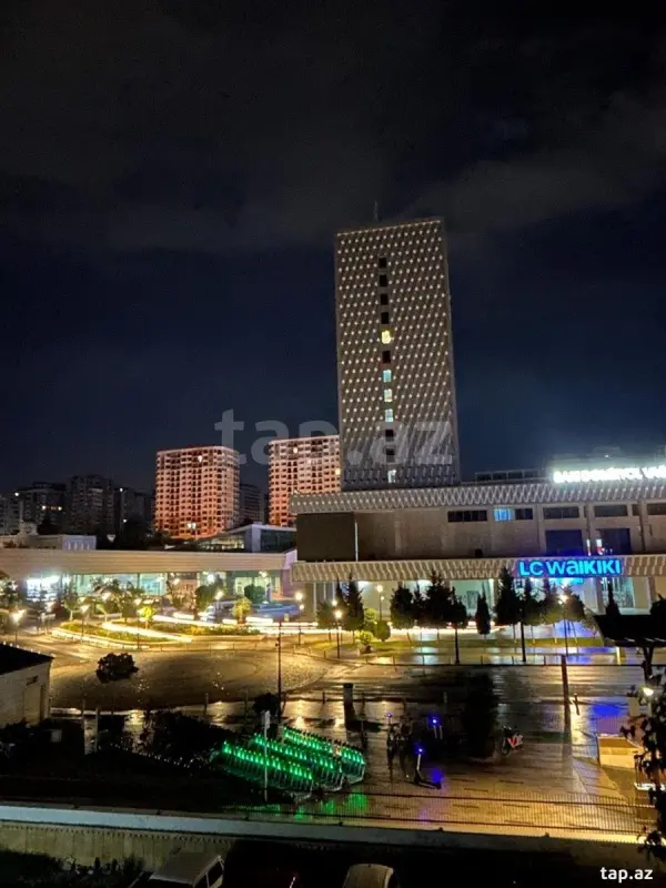 Kirayə verilir 6 otaqlı mənzil 150 m²
